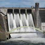 Types of spillways